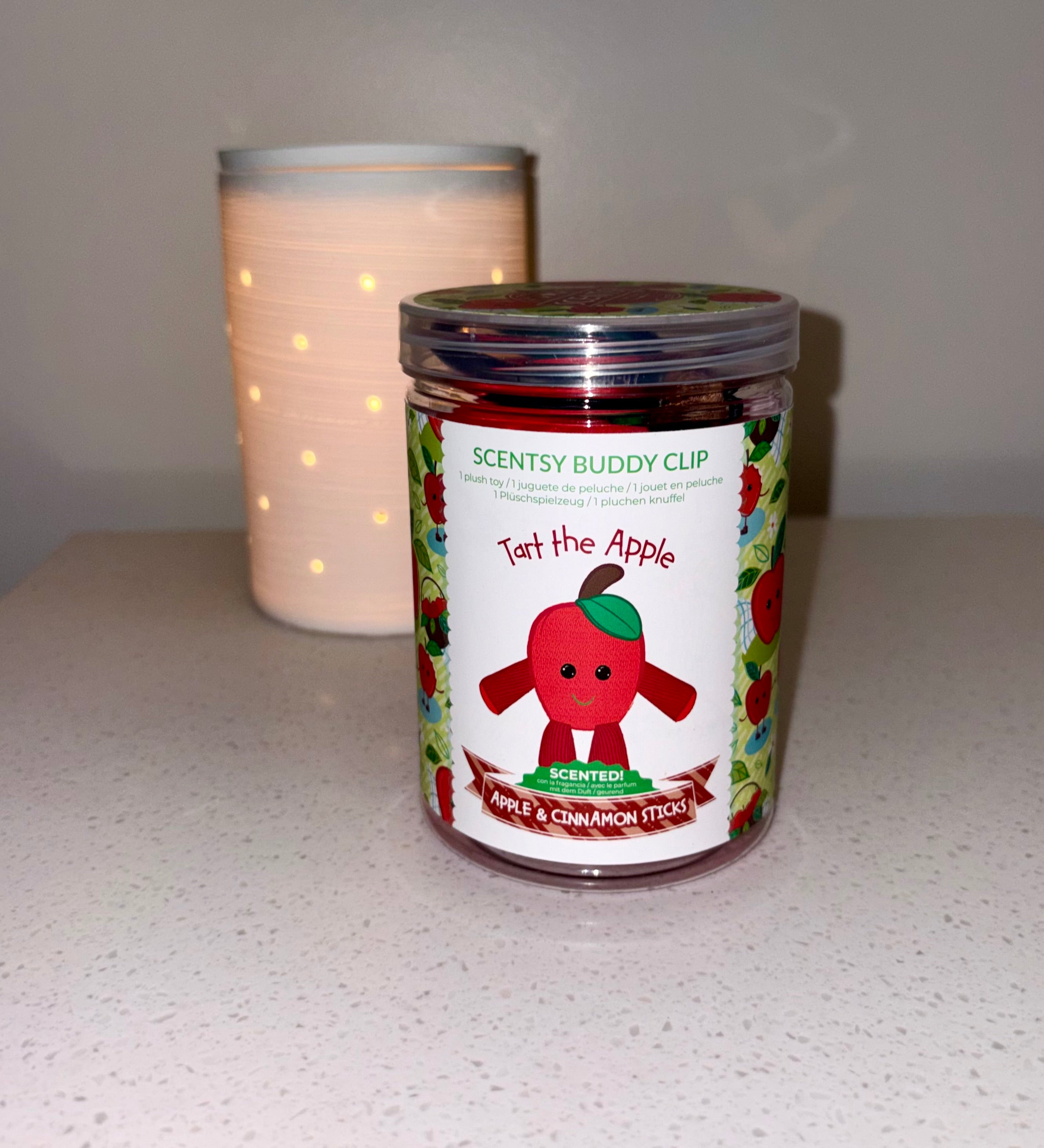 Scentsy Tart the Apple Scentsy Buddy Clip $40 USD